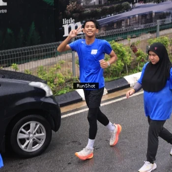 Runner Photo 7951534
