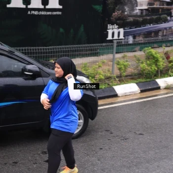 Runner Photo 7951559