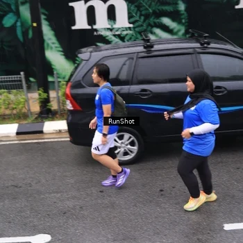 Runner Photo 7951568