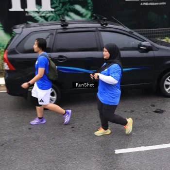 Runner Photo 7951569