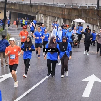 Runner Photo 7951581
