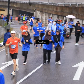 Runner Photo 7951588