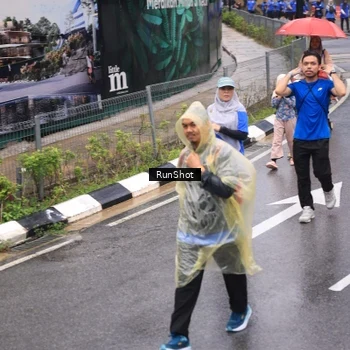 Runner Photo 7951591