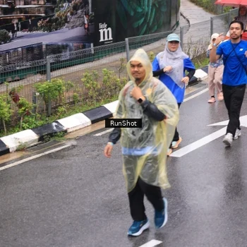 Runner Photo 7951592