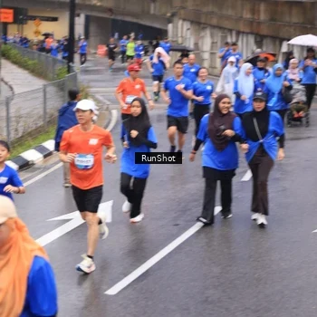 Runner Photo 7951599