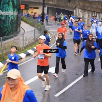 Runner Photo 7951611
