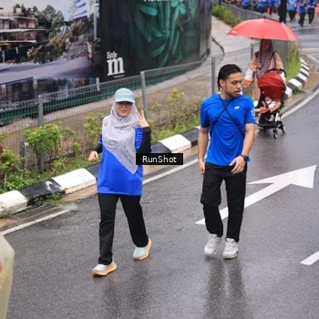 Runner Photo 7951612