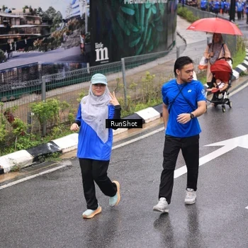 Runner Photo 7951614