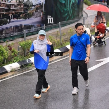 Runner Photo 7951615