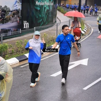 Runner Photo 7951617