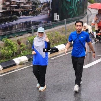 Runner Photo 7951621