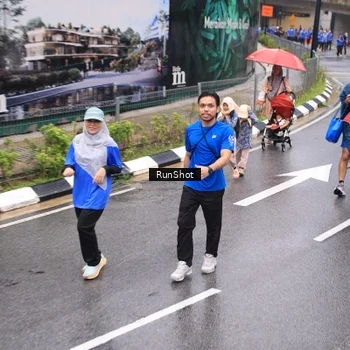 Runner Photo 7951625