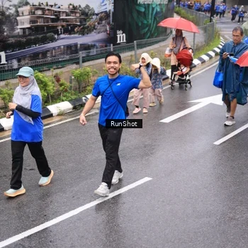 Runner Photo 7951632