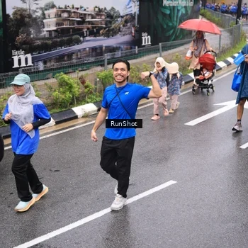 Runner Photo 7951637