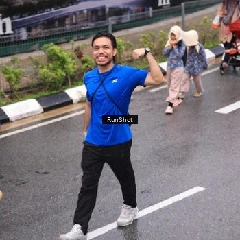 Runner Photo 7951640
