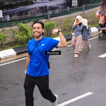 Runner Photo 7951642