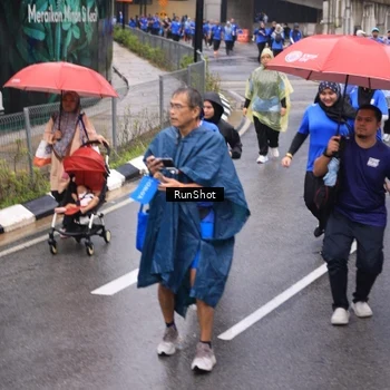Runner Photo 7951658