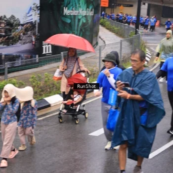 Runner Photo 7951664