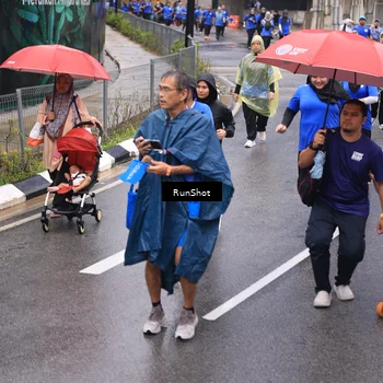 Runner Photo 7951673