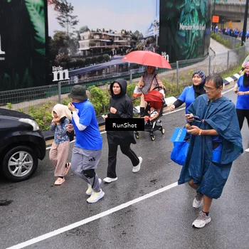 Runner Photo 7951689