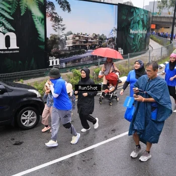 Runner Photo 7951691