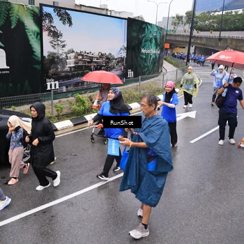 Runner Photo 7951699