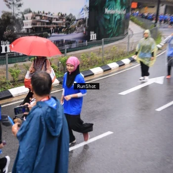 Runner Photo 7951711