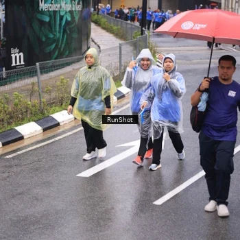 Runner Photo 7951724