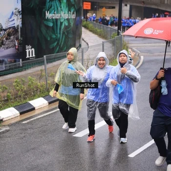Runner Photo 7951732