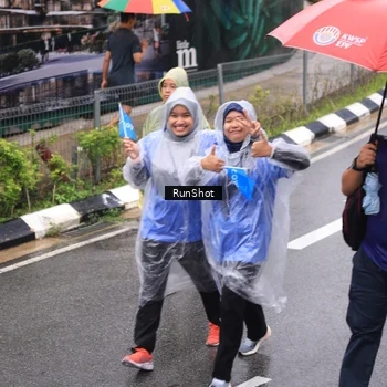 Runner Photo 7951750