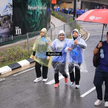 Runner Photo 7951758