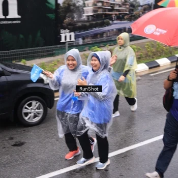 Runner Photo 7951764