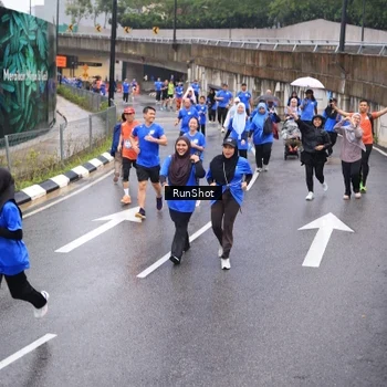 Runner Photo 7951766
