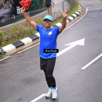 Runner Photo 7951799