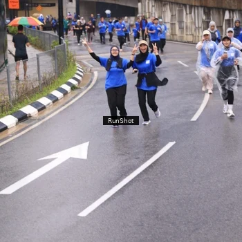 Runner Photo 7951808