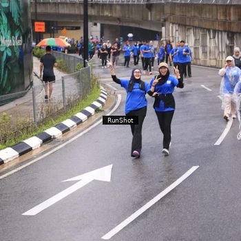 Runner Photo 7951809