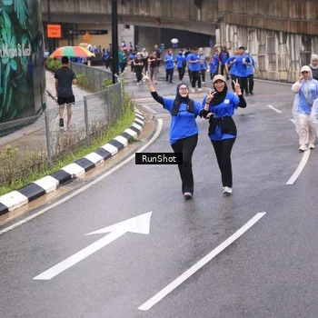 Runner Photo 7951811