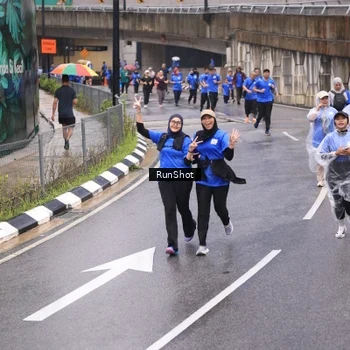 Runner Photo 7951813