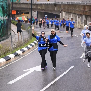 Runner Photo 7951817
