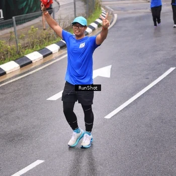 Runner Photo 7951823
