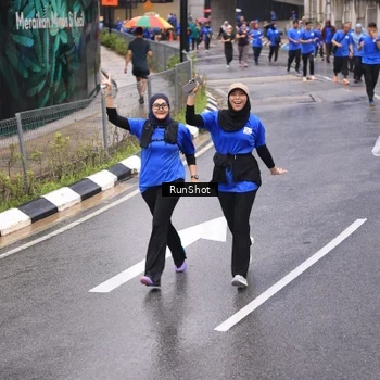 Runner Photo 7951826