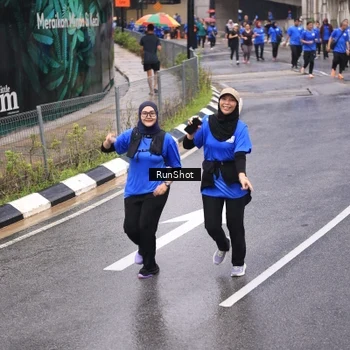 Runner Photo 7951829