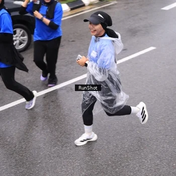 Runner Photo 7951859