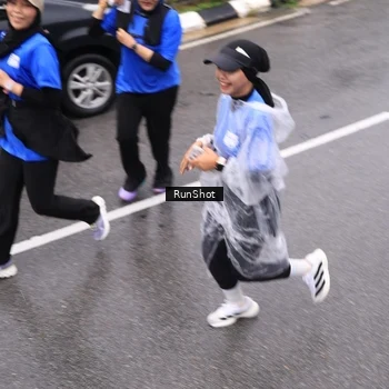Runner Photo 7951860