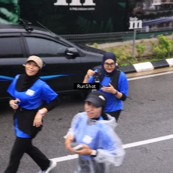 Runner Photo 7951864