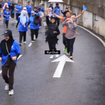 Runner Photo 7951887