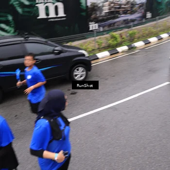 Runner Photo 7952067