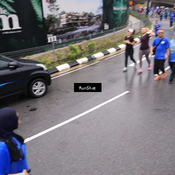 Runner Photo 7952070