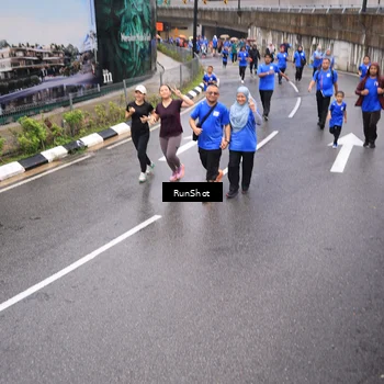 Runner Photo 7952074