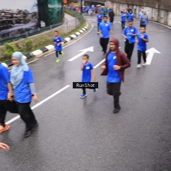 Runner Photo 7952113